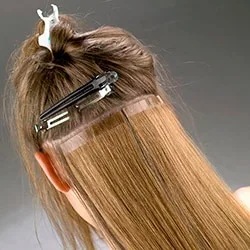 ΤΡΕΣΕΣ ΜΑΛΛΙΩΝ